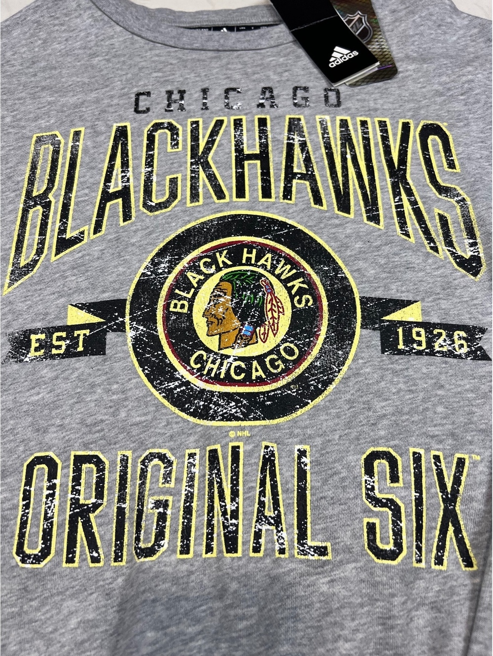 NEW Adidas Chicago Blackhawks Vintage Distressed Look Crewneck Sweatshirt Small